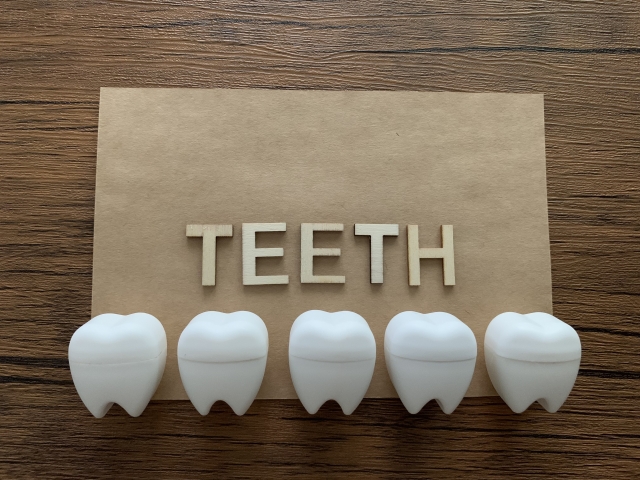 TEETH